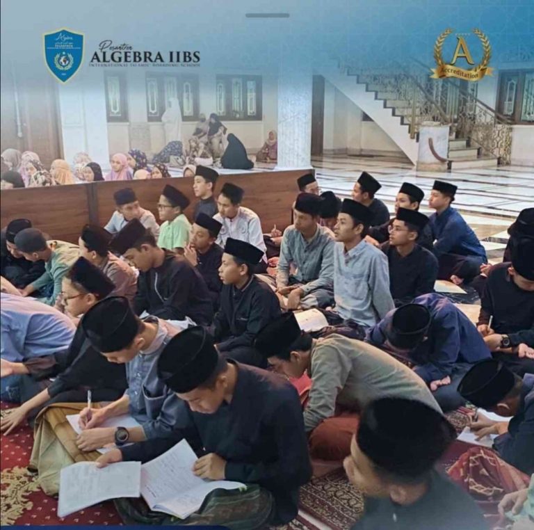 Kalau Pesantren Runtuh, Siapa yang Menjaga Moral bangsa ?